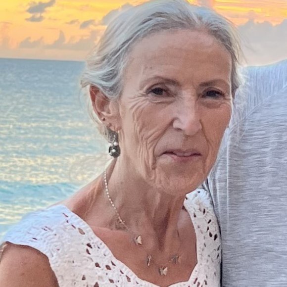 Meet your Posher, Missy - Picture 3 of 5